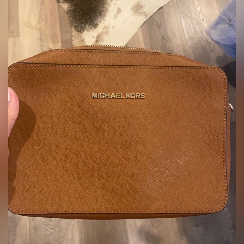 Michael Kors Jet Set Crossbody Bag